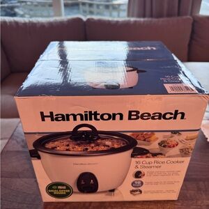 Hamilton Beach Black and White Rice Cooker & Steamer